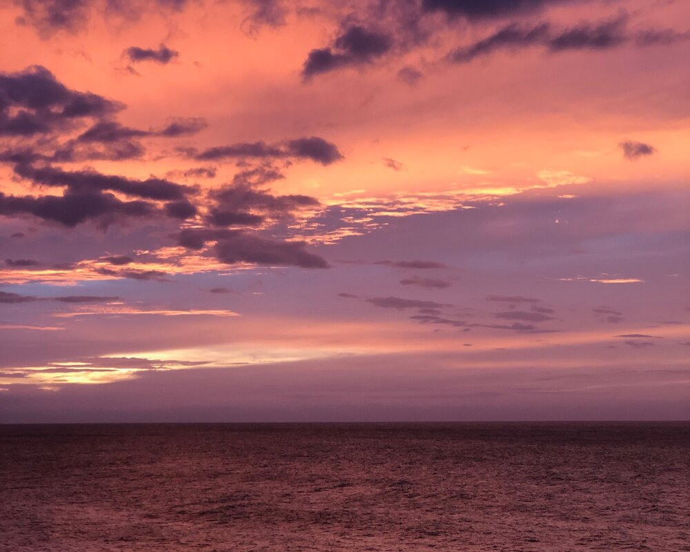 ¿TIENES ALGO QUE CONSULTARLE A LA ALMOHADA?